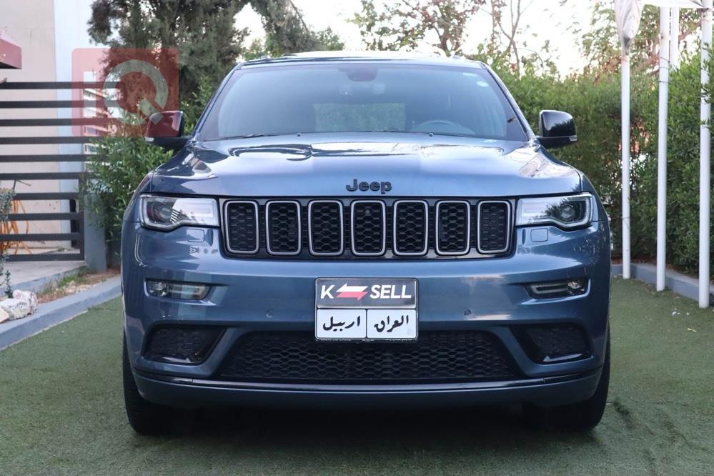 جیپ گراند شیرۆکی